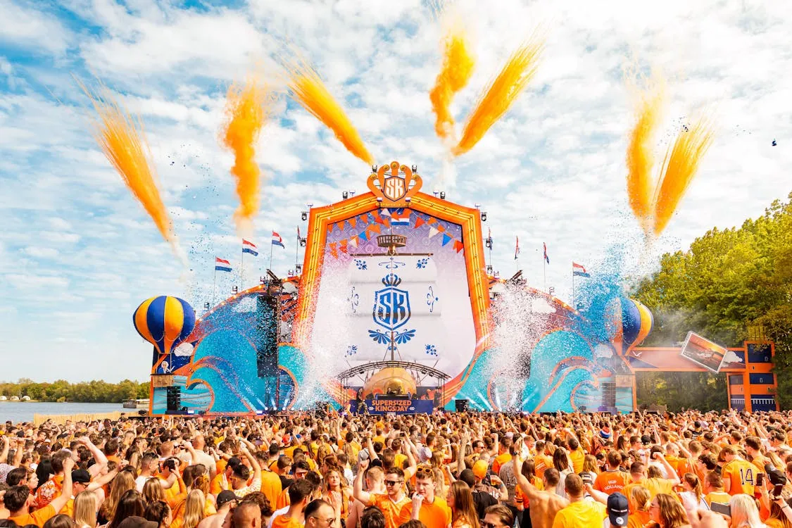 Supersized Kingsday Festival